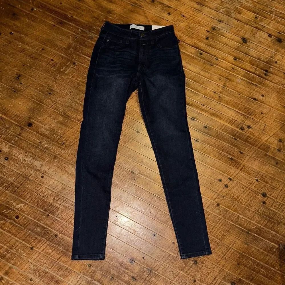 Kancan dark wash normcore stretchy 3/25 jeans